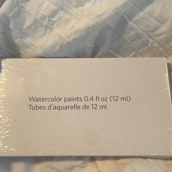 Water color paint set unopened Artists Loft. - Picture 2 of 3